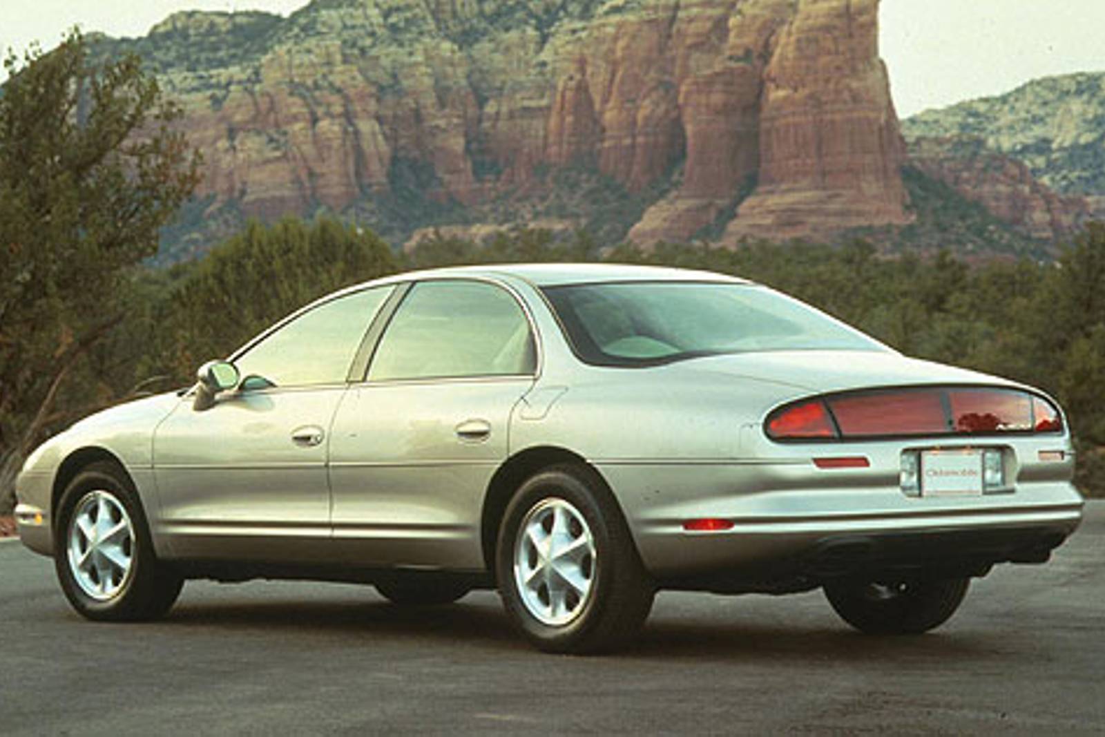 1996 Oldsmobile Aurora rear three-quarter view