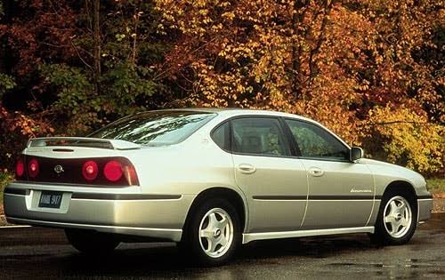 2000 Chevrolet Impala rear three-quarter view